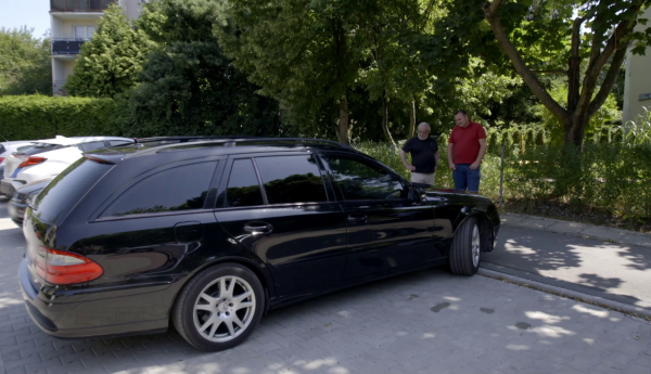 Niemiecka klasa premium: BMW serii 7 czy Mercedes klasa E?